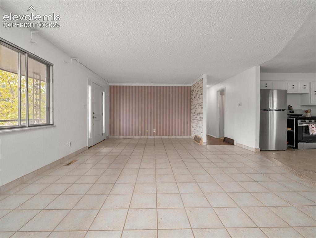 207 Autobee Lane Avondale CO 81022