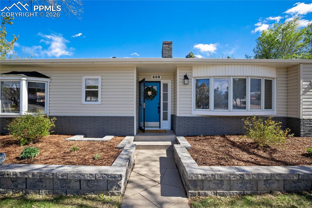 609 Cheyenne Boulevard Colorado Springs CO 80905