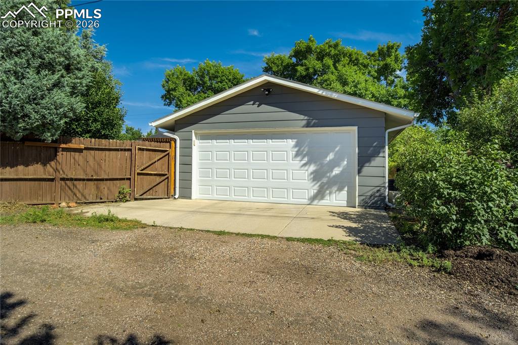609 Cheyenne Boulevard Colorado Springs CO 80905