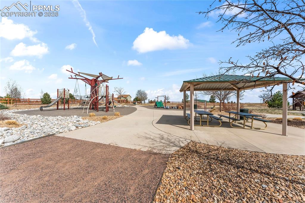 685 Green Gables Way Bennett CO 80102