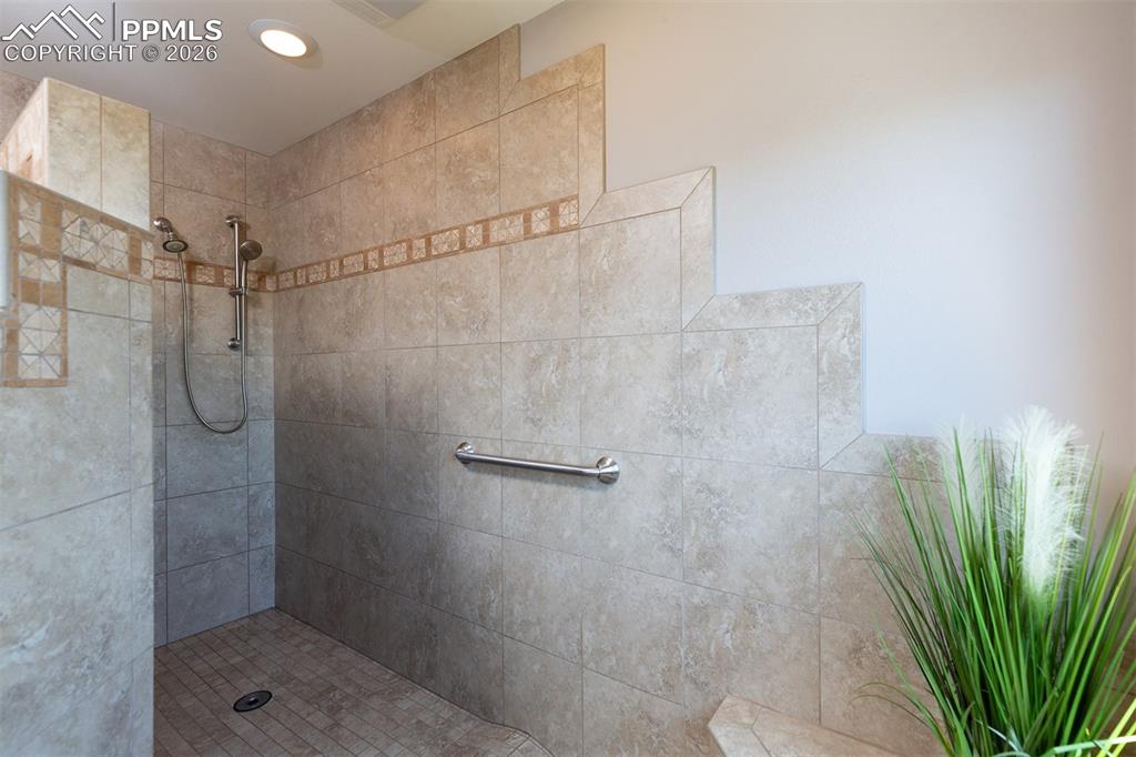 6155 Moorfield Avenue Colorado Springs CO 80919