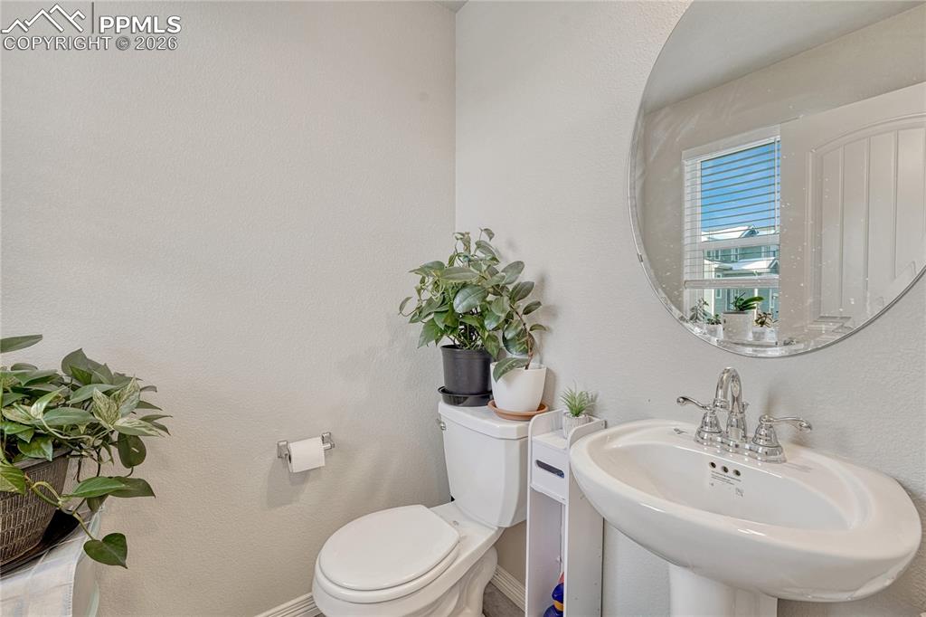 948 Bidwell Drive Colorado Springs CO 80915