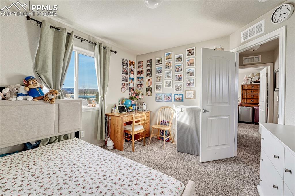 948 Bidwell Drive Colorado Springs CO 80915