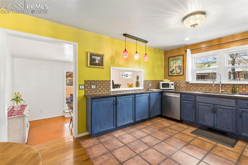 207 Beckers Lane Manitou Springs CO 80829