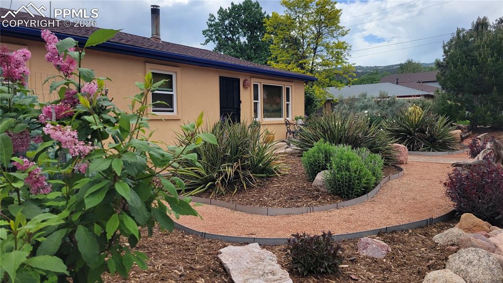 207 Beckers Lane Manitou Springs CO 80829