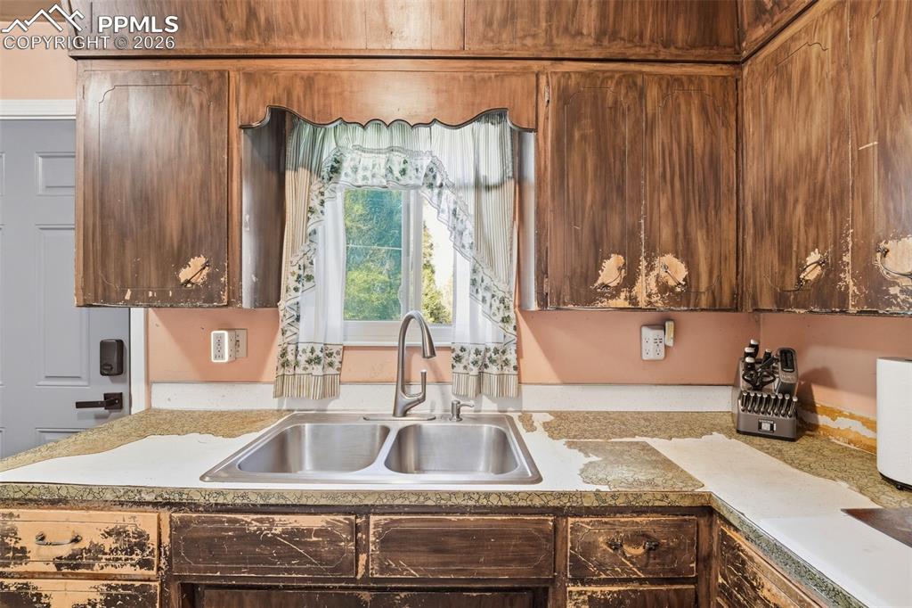 1337 Maxwell Street Colorado Springs CO 80906