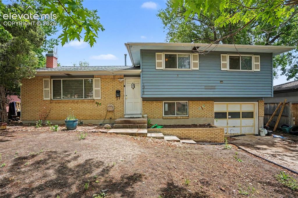 1915 Sussex Lane Colorado Springs CO 80909