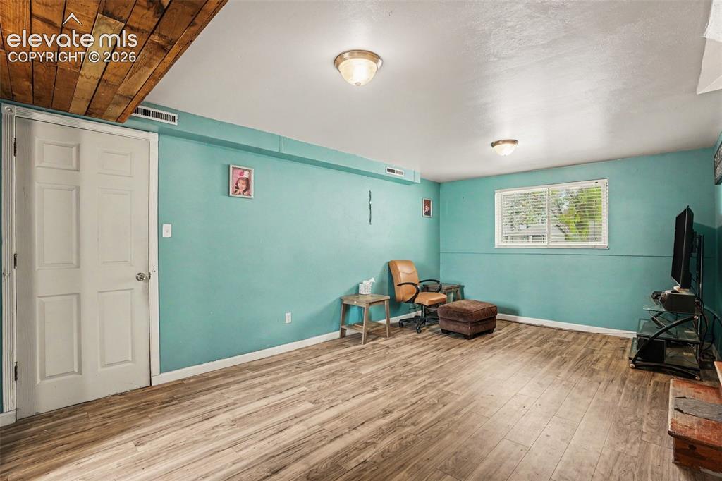 1915 Sussex Lane Colorado Springs CO 80909