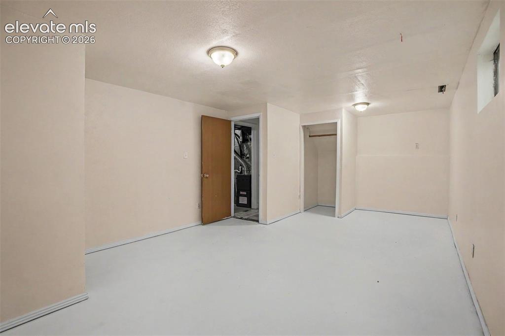 1915 Sussex Lane Colorado Springs CO 80909