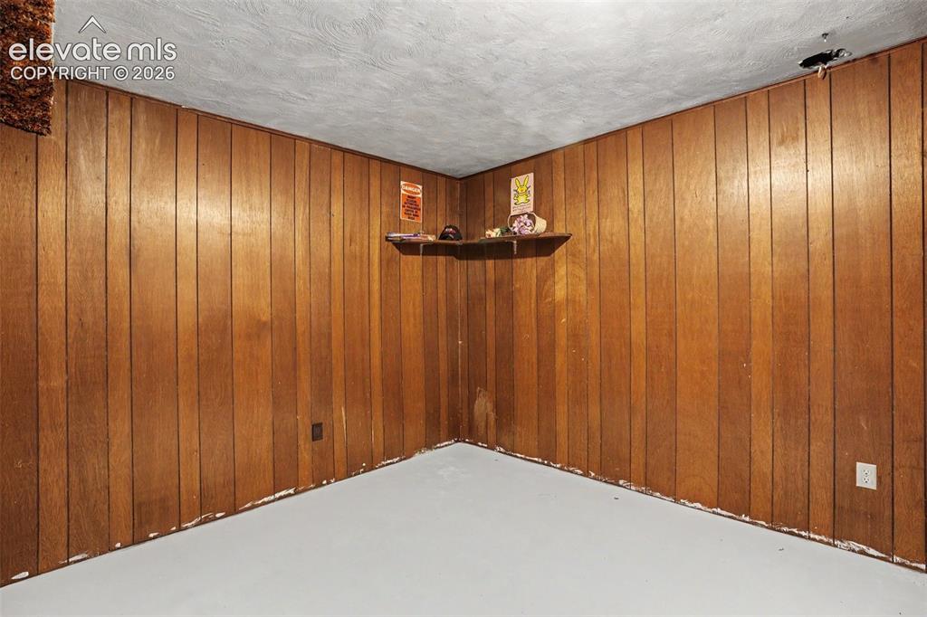 1915 Sussex Lane Colorado Springs CO 80909