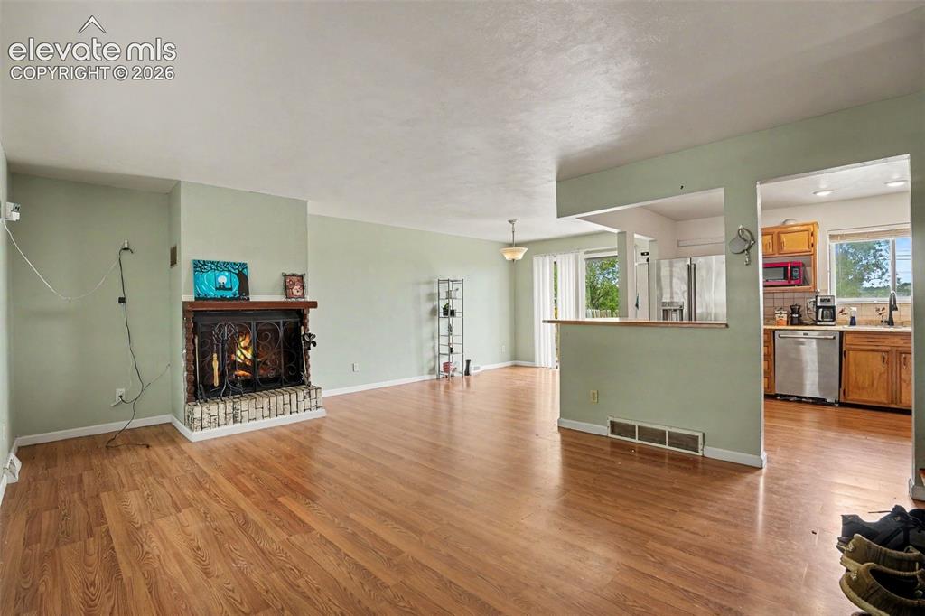 1915 Sussex Lane Colorado Springs CO 80909