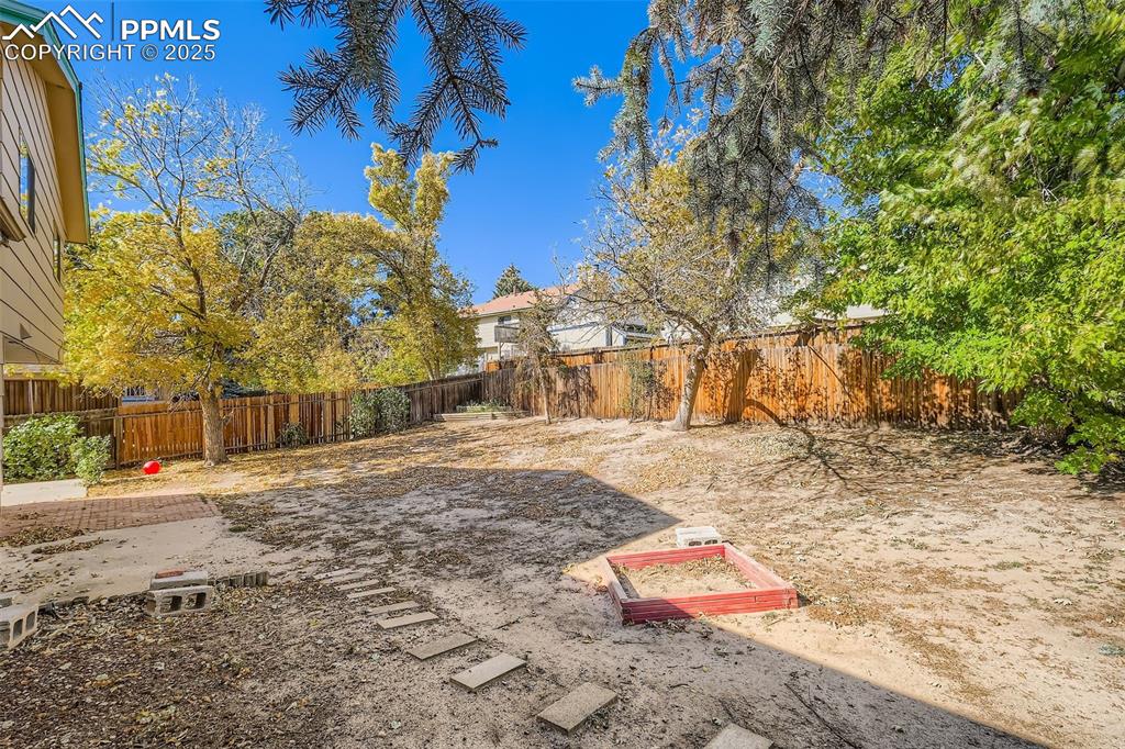 2326 Parliament Drive Colorado Springs CO 80920