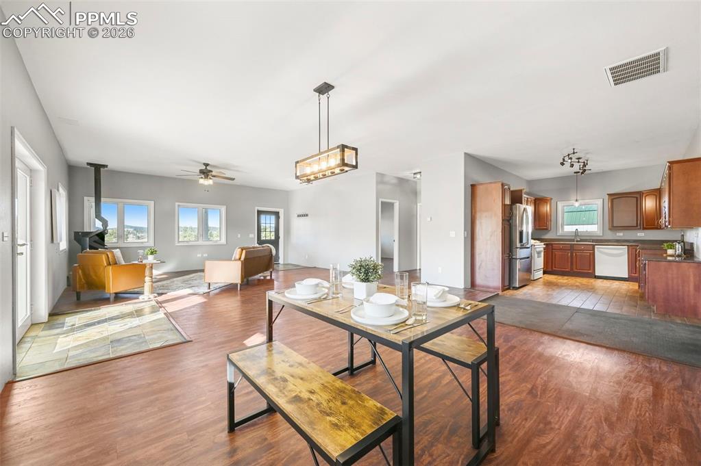 224 Lakeview Forest Heights Florissant CO 80816