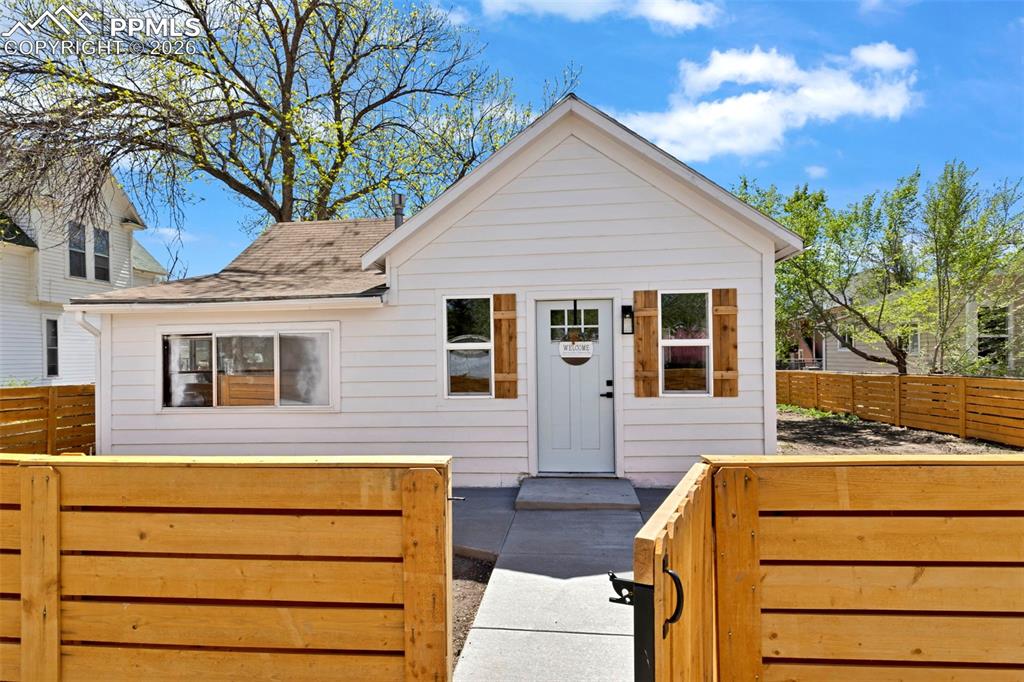 611 Maple Street Colorado Springs CO 80903