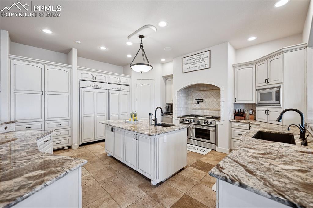 5039 Stonehill Road Colorado Springs CO 80918