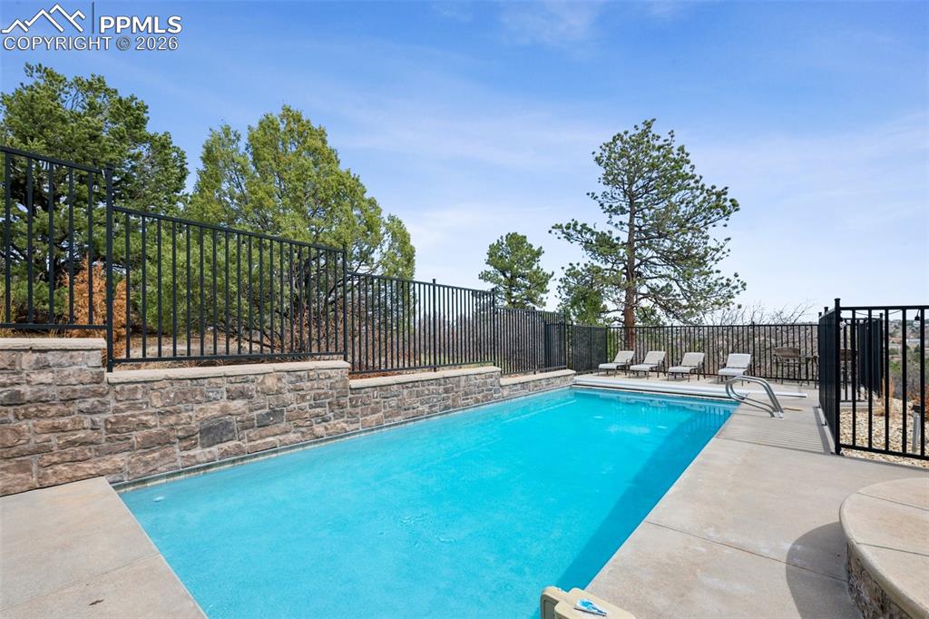 5039 Stonehill Road Colorado Springs CO 80918