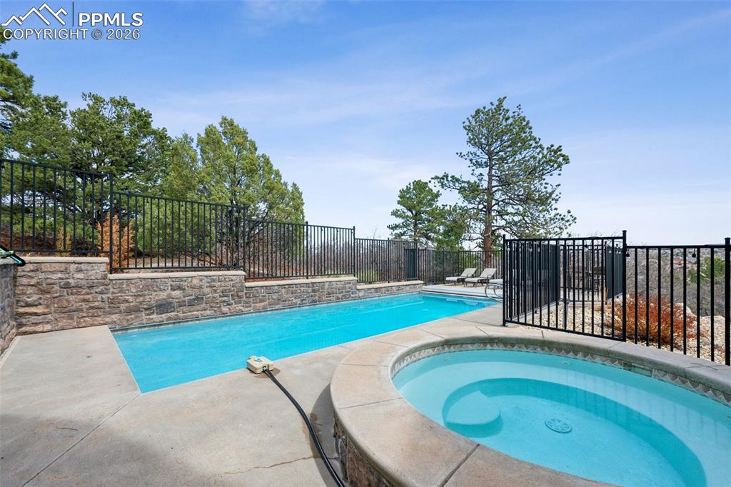 5039 Stonehill Road Colorado Springs CO 80918