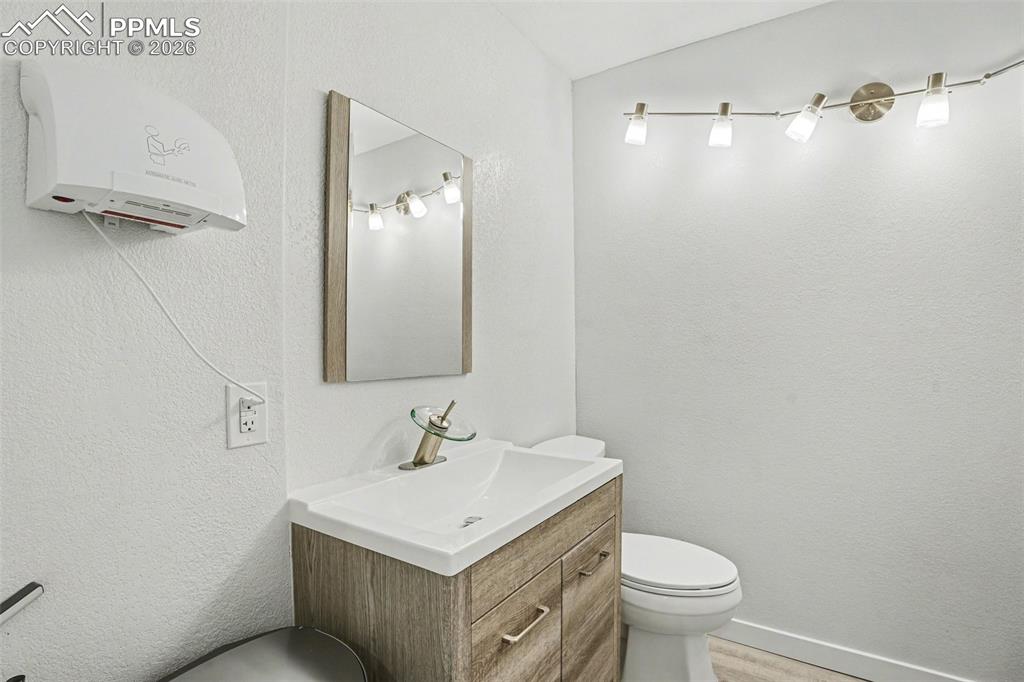 6040 San Mateo Drive Colorado Springs CO 80911