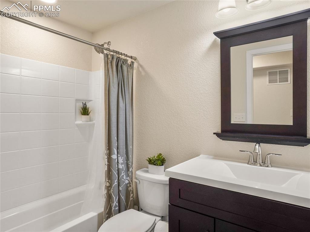 5978 Cumbre Vista Way Colorado Springs CO 80924