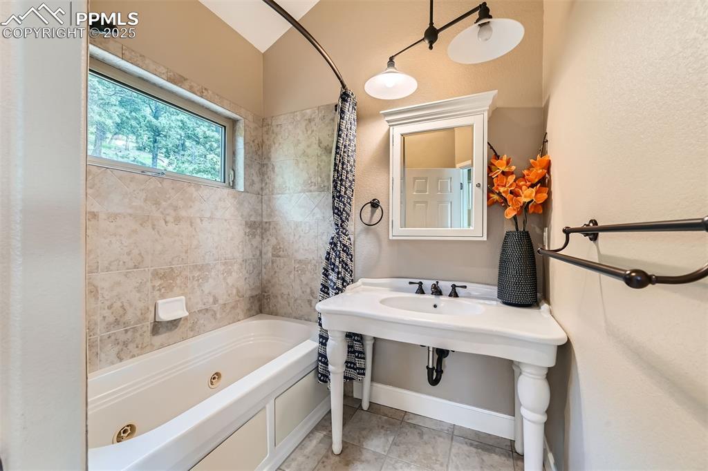 570 Upper Vista Road Manitou Springs CO 80829