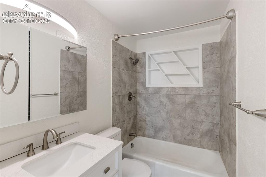 633 S Prairie Avenue Pueblo CO 81005
