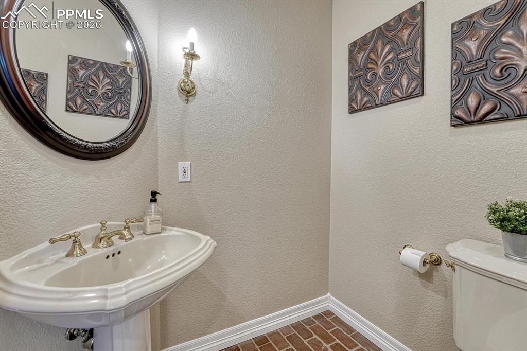 620 Forest View Way Monument CO 80132