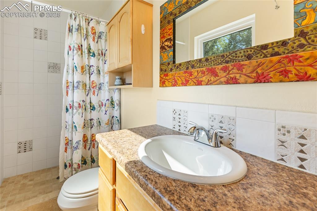 2207 Essex Lane Colorado Springs CO 80909