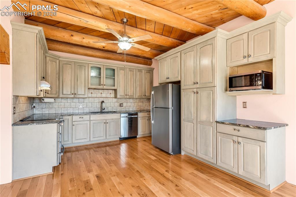 241 S Camino De Los Ranchos Pueblo West CO 81007
