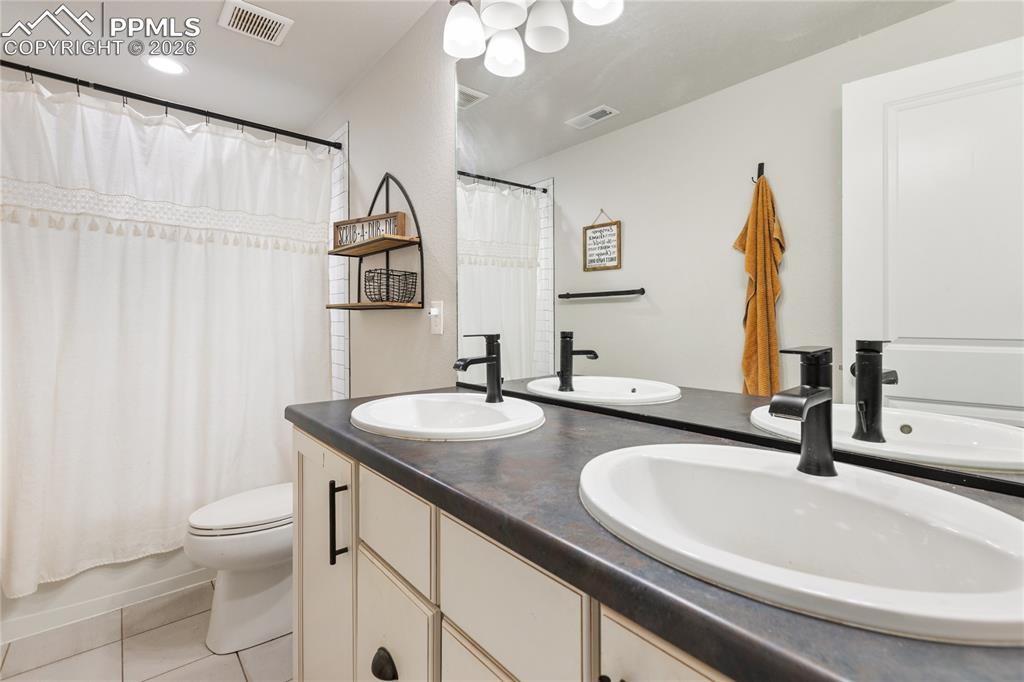 9449 Cut Bank Drive Colorado Springs CO 80908