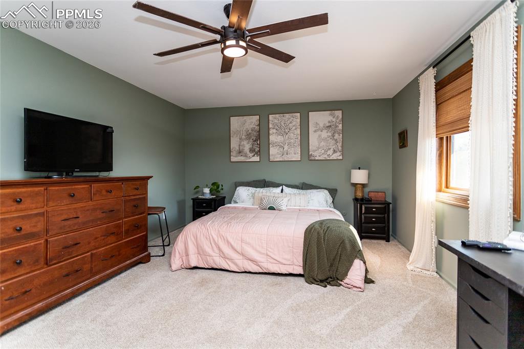 125 Sunbird Cliffs Lane Colorado Springs CO 80919