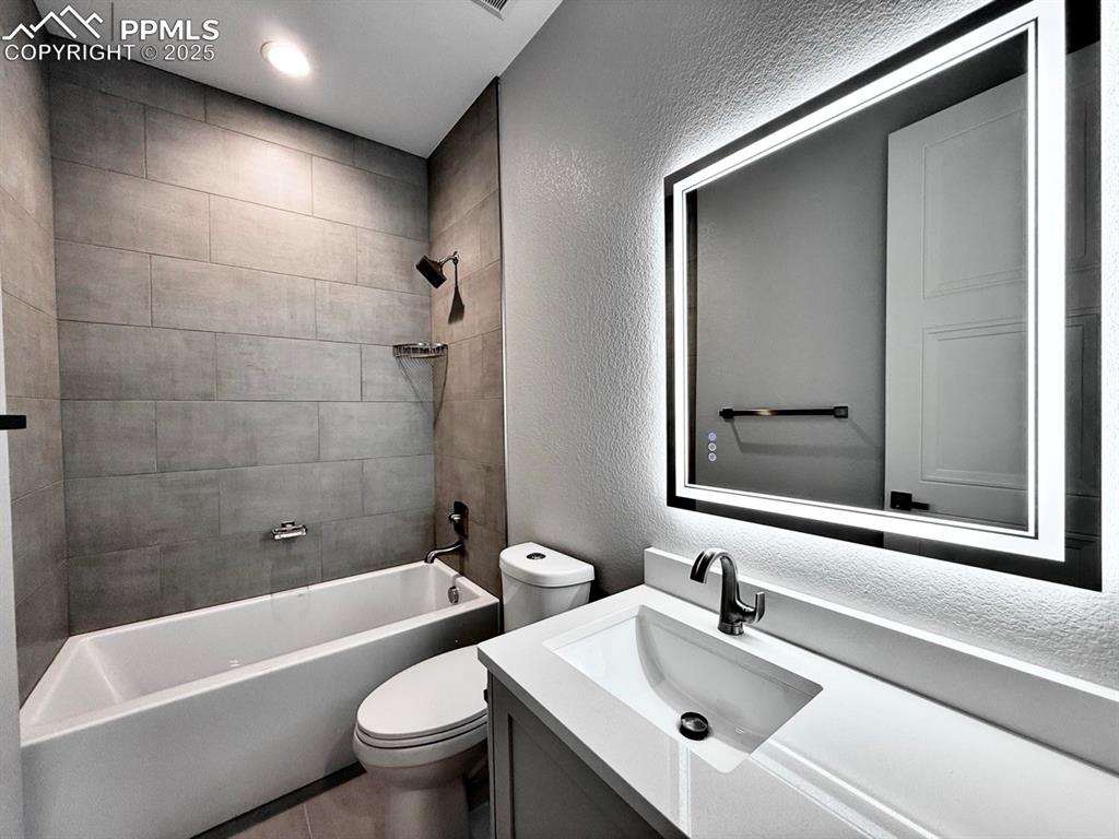3155 Promise Point Colorado Springs CO 80921
