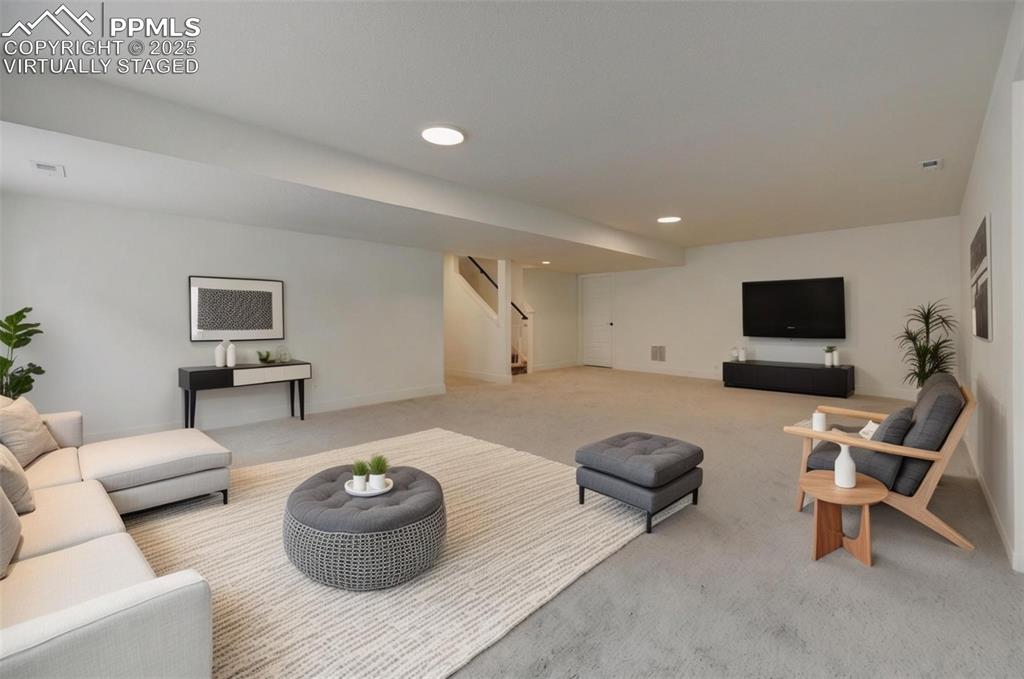 9276 Glitter Way Colorado Springs CO 80924