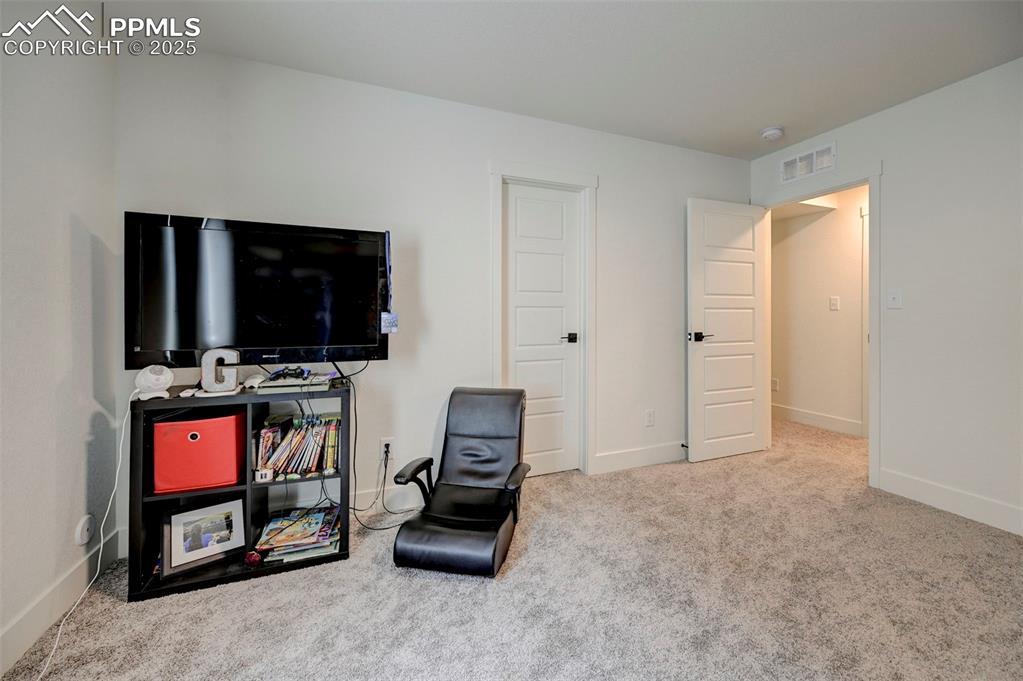 9276 Glitter Way Colorado Springs CO 80924