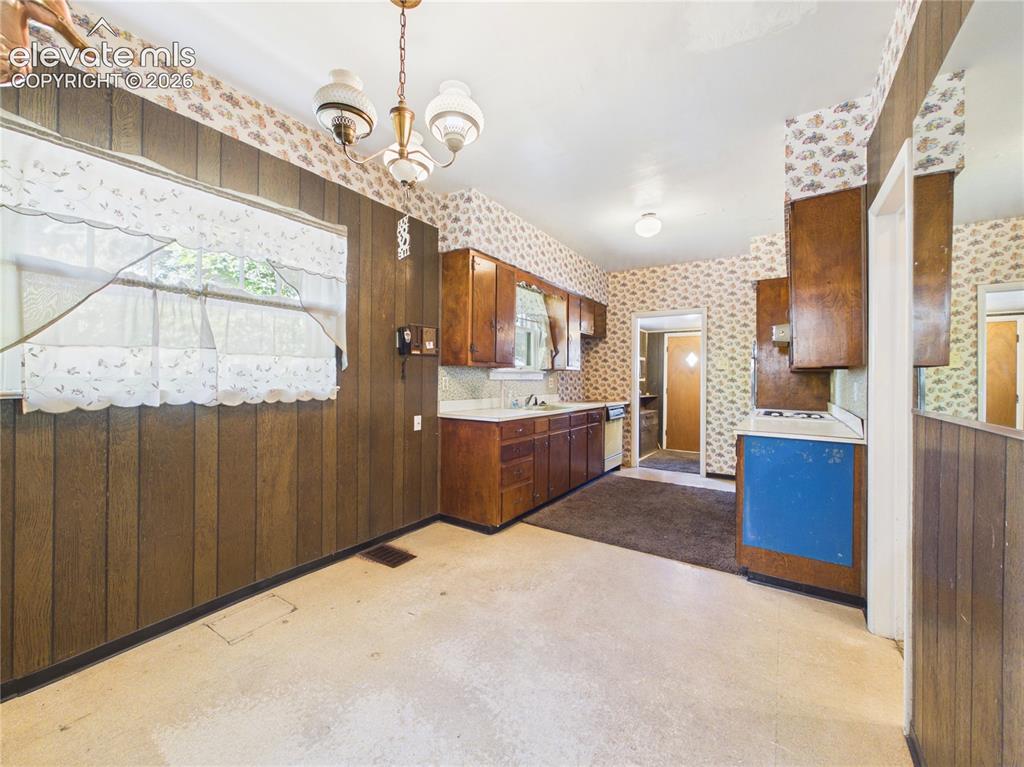 1335 Wabash Avenue Pueblo CO 81004