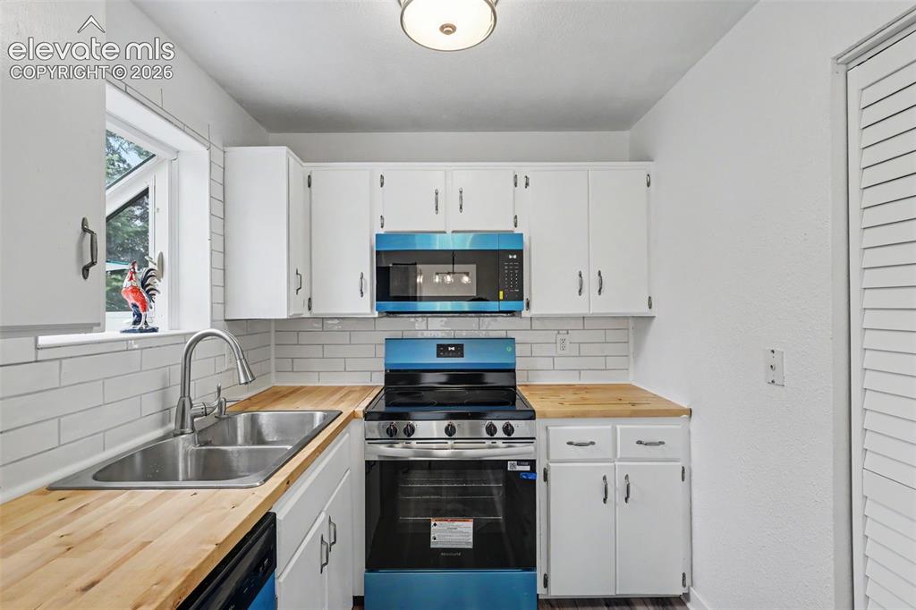 4857 Webb Drive Colorado Springs CO 80916