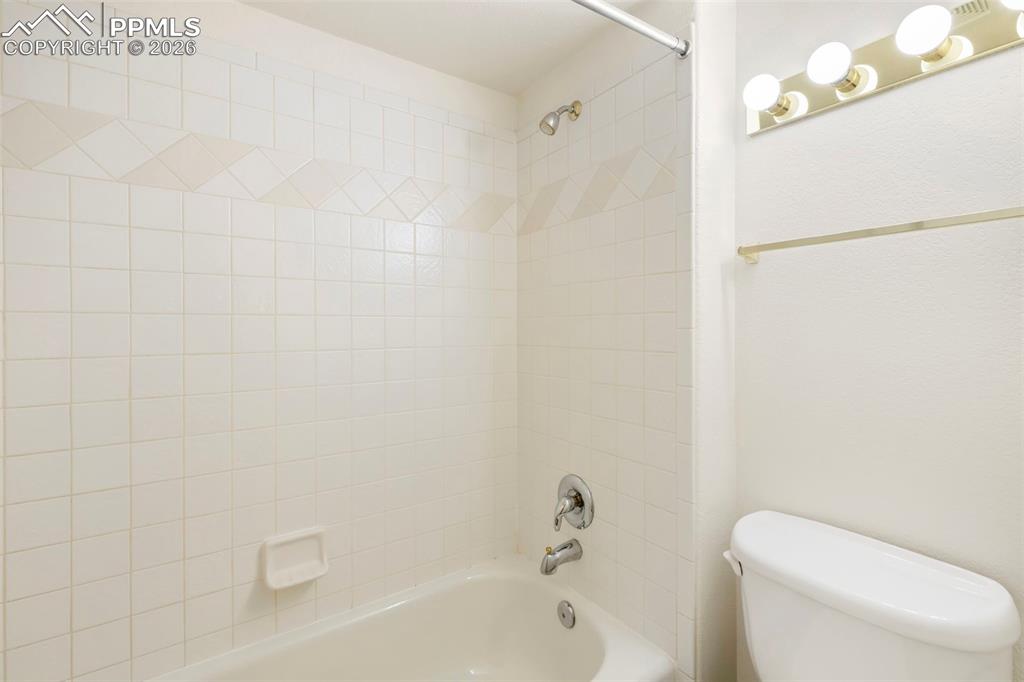 2383 Collegiate Drive Colorado Springs CO 80918
