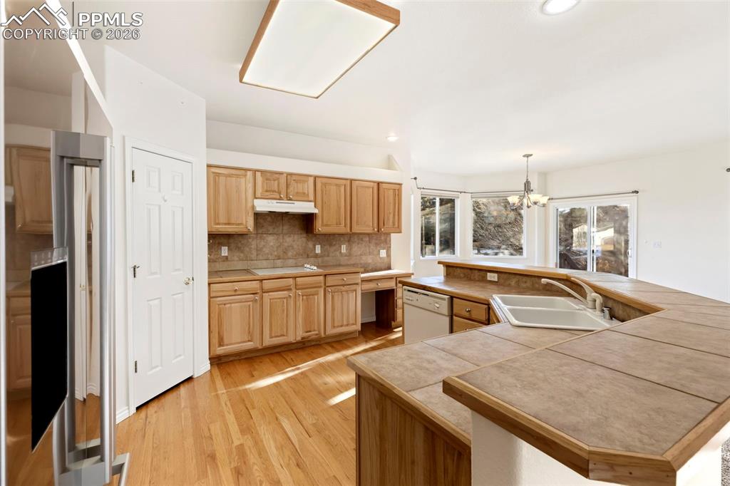 2383 Collegiate Drive Colorado Springs CO 80918