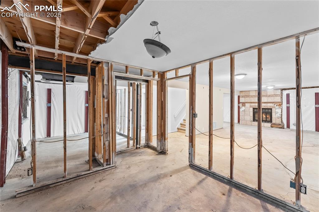 2355 Heathercrest Drive Colorado Springs CO 80915