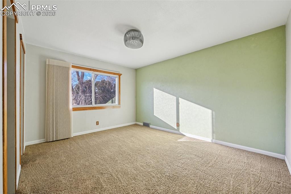 1055 N 18th Street Colorado Springs CO 80904