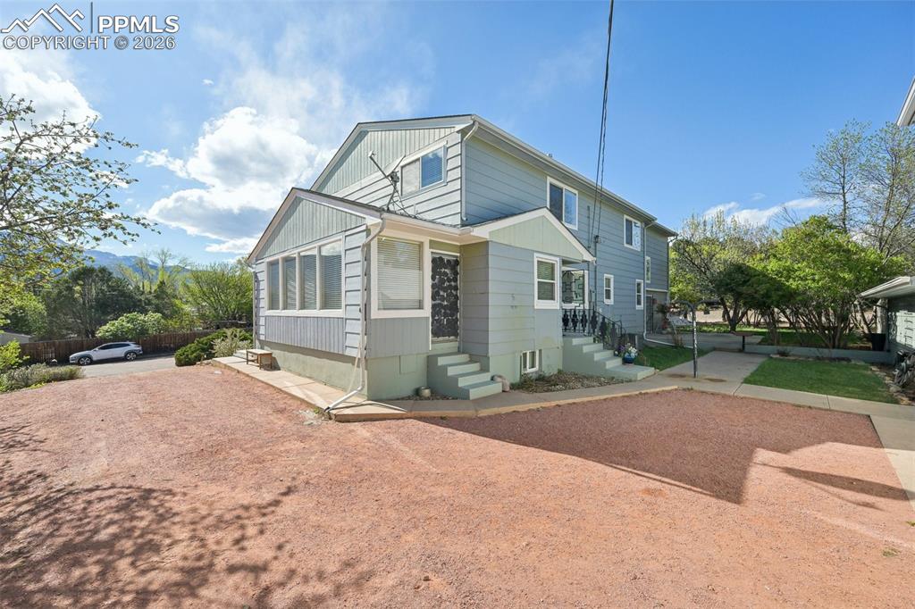 1055 N 18th Street Colorado Springs CO 80904