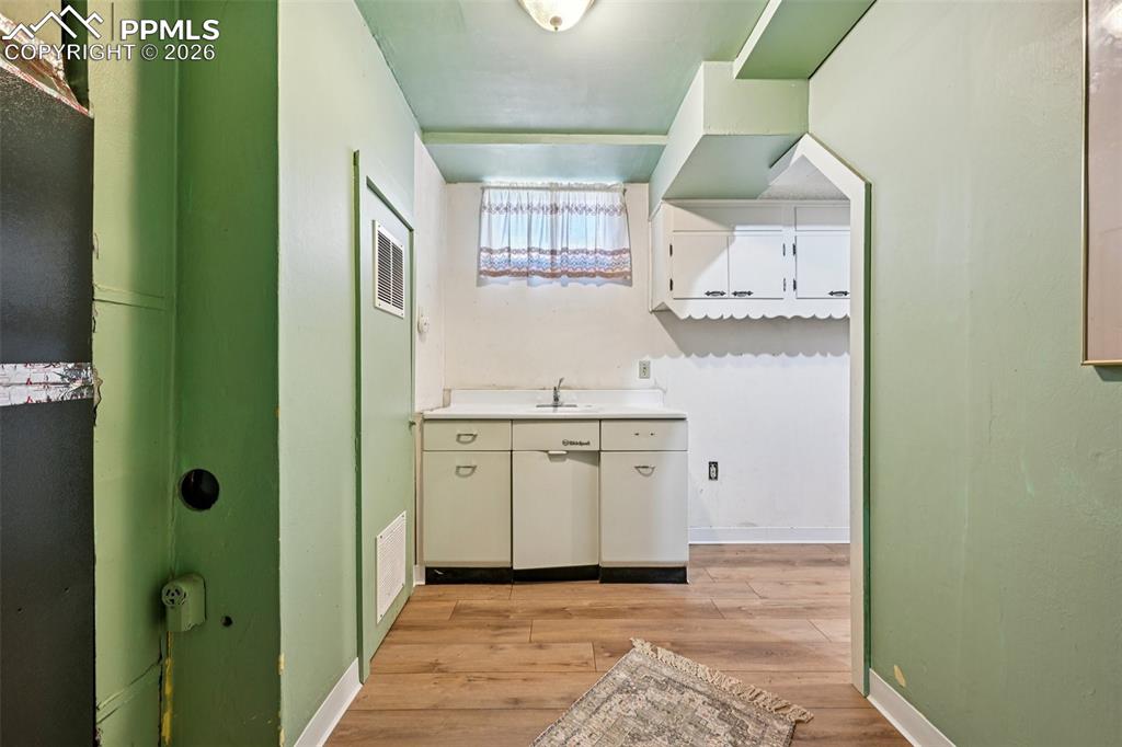 1055 N 18th Street Colorado Springs CO 80904