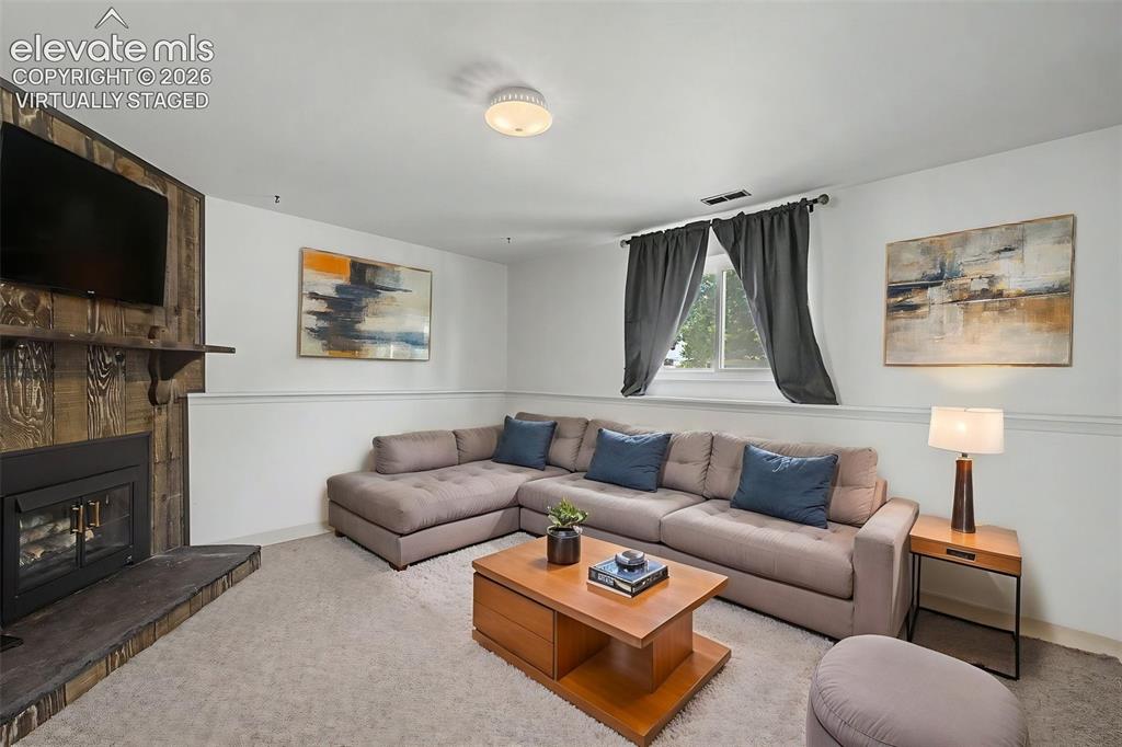712 Lansing Drive Colorado Springs CO 80909