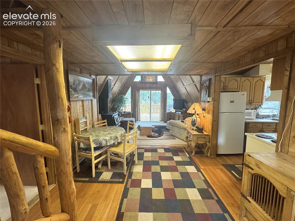 15 Dogie Trail Florissant CO 80816