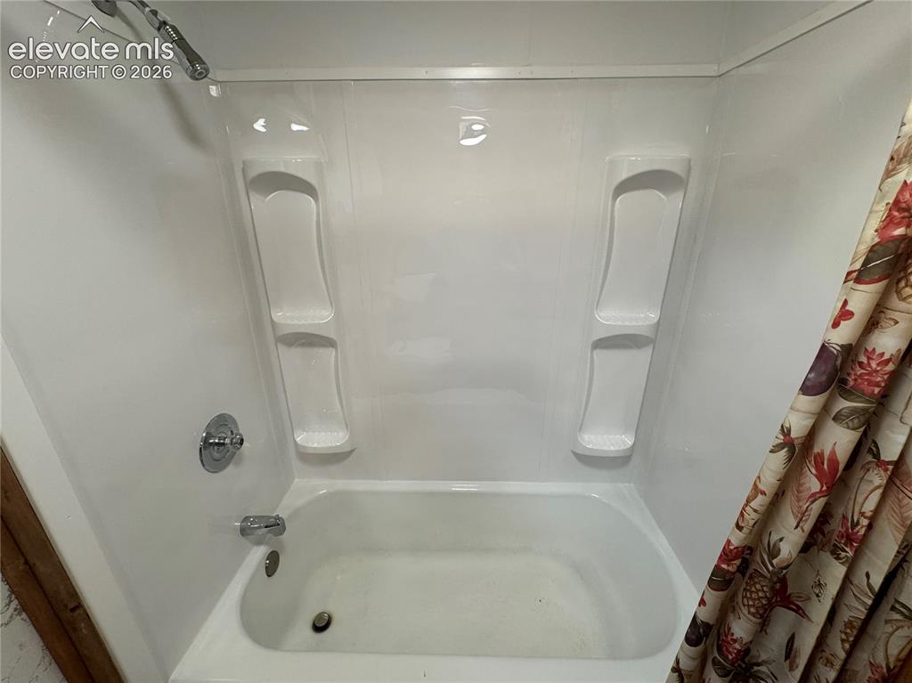 15 Dogie Trail Florissant CO 80816