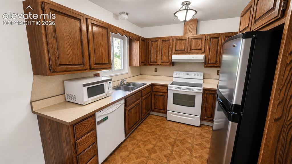 818 Cardinal Street Colorado Springs CO 80911