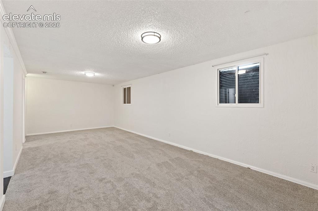28 Frost Lane Colorado Springs CO 80916