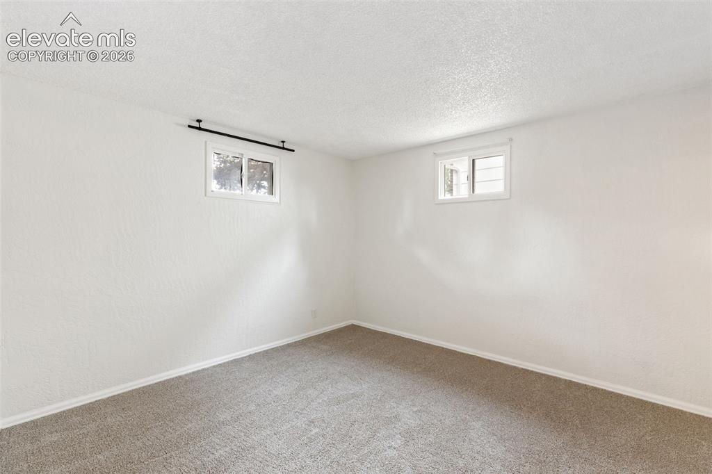 28 Frost Lane Colorado Springs CO 80916