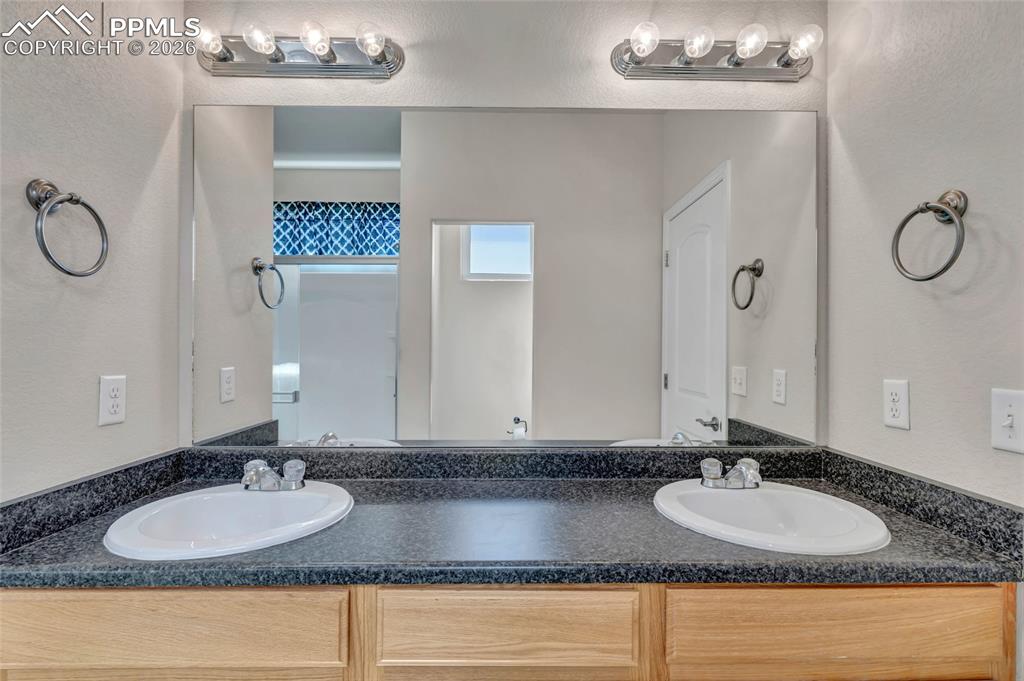 6413 San Mateo Drive Colorado Springs CO 80911