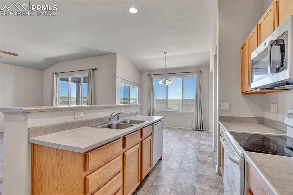 6413 San Mateo Drive Colorado Springs CO 80911