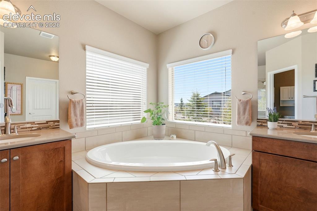 2075 Ever Red Court Colorado Springs CO 80921